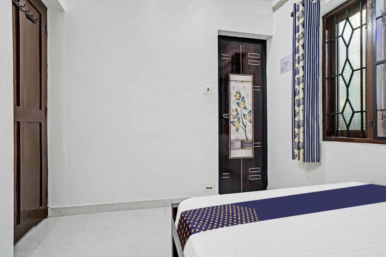 Spot On Blissful Villa Kochi エクステリア 写真